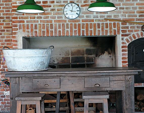 farmhouse style kitchen