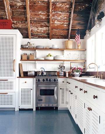 nautical cottage kitchen