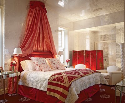 red bedroom decoration