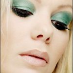 green-eyeshadow-bloack